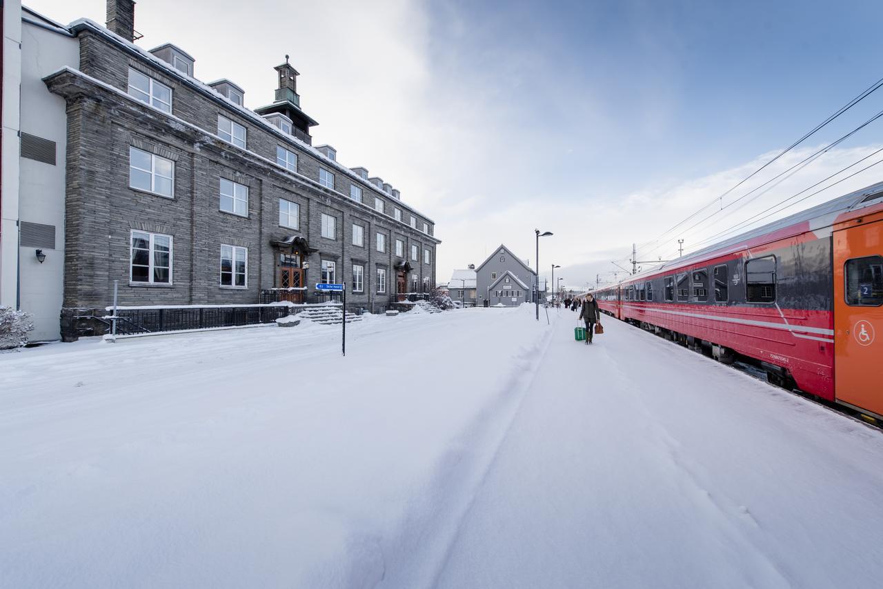 Oppdal Turisthotell Exteriör bild